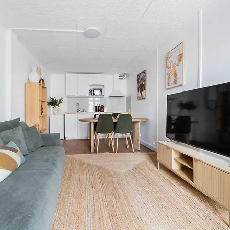 Duplex Moderne Proche Metro - Mairie Des Lilas Apartment